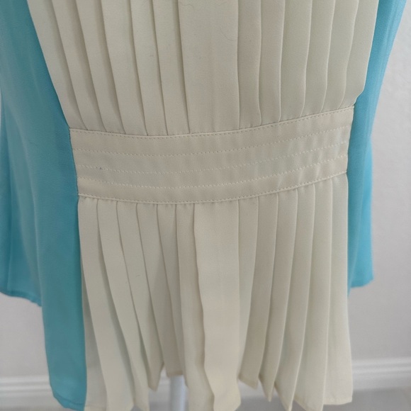 Ann Taylor Aqua Sleeveless Blouse - Picture 3 of 6